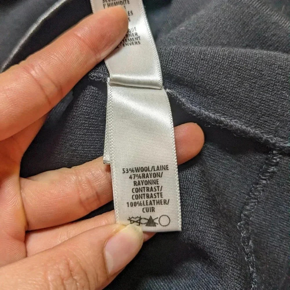 St John Black Vest Cardigan Leather Sleeveless Knit Size Small Pockets - Picture 6 of 10